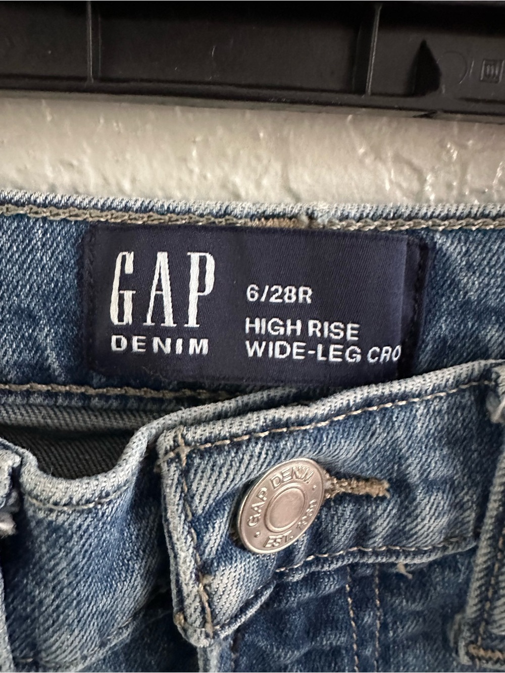 GAP High Rise Wide Leg Crop Jeans Patch Pocket Light Wash Women’s 6/28R - Picture 4 of 11
